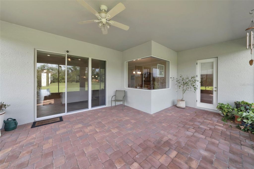 Image 38 of property listing at 16607 2ND AVENUE E, Bradenton, FL 34212