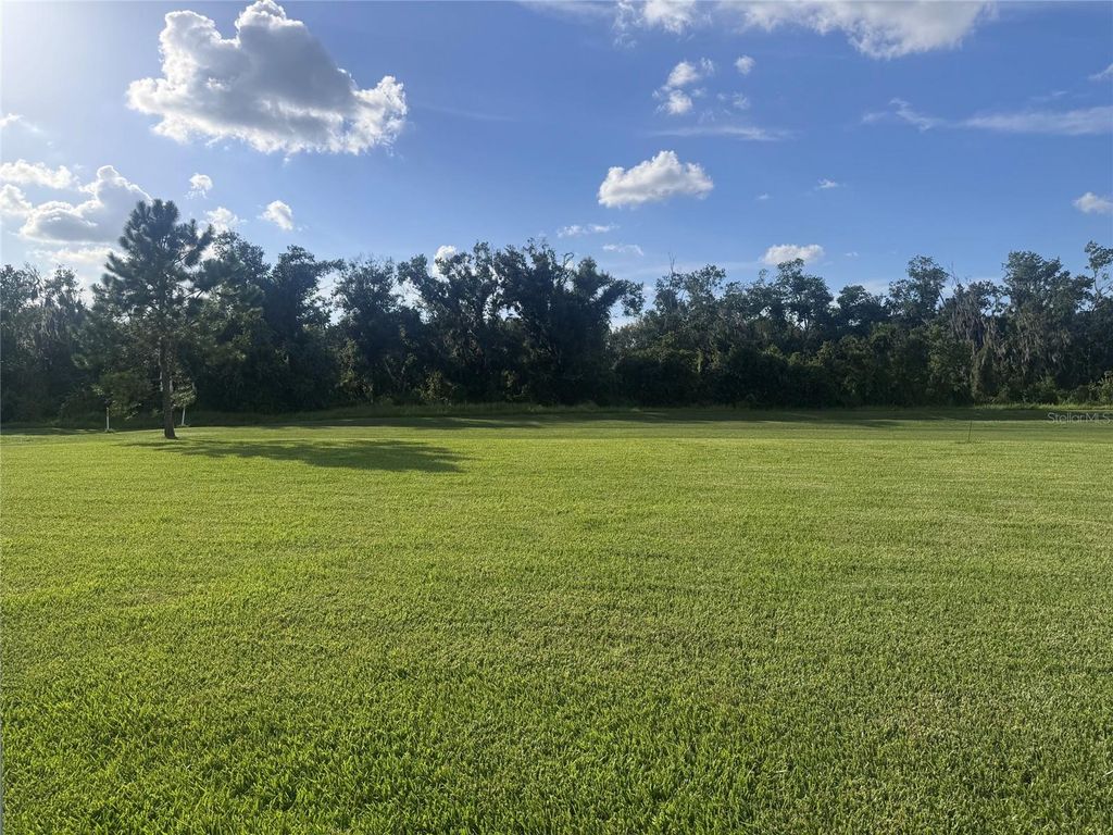 Image 42 of property listing at 16607 2ND AVENUE E, Bradenton, FL 34212