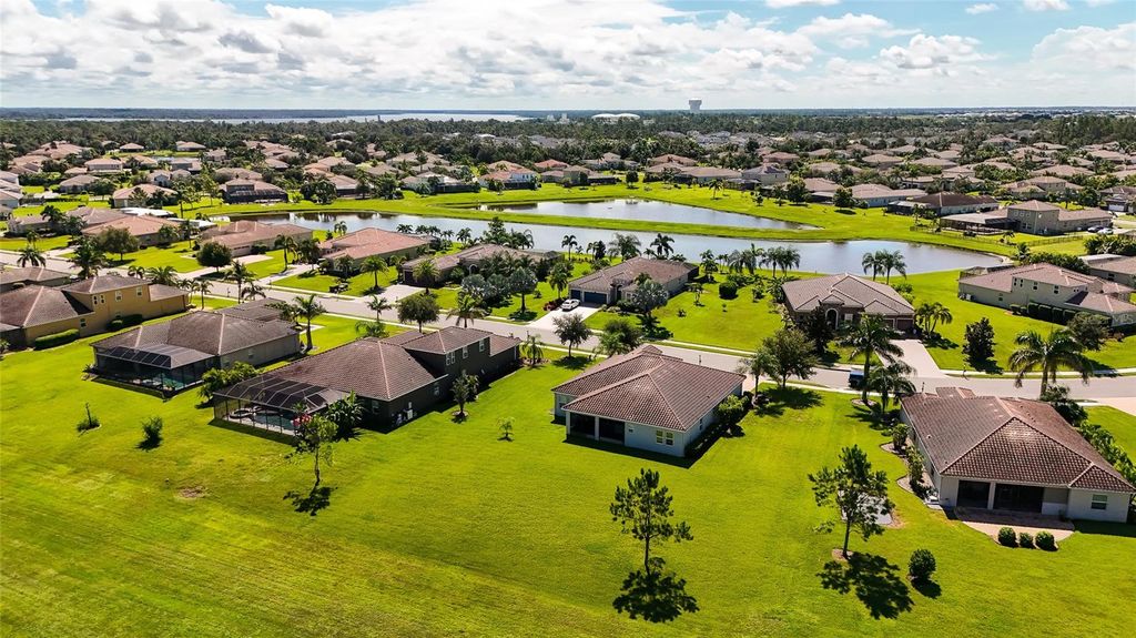 Image 49 of property listing at 16607 2ND AVENUE E, Bradenton, FL 34212