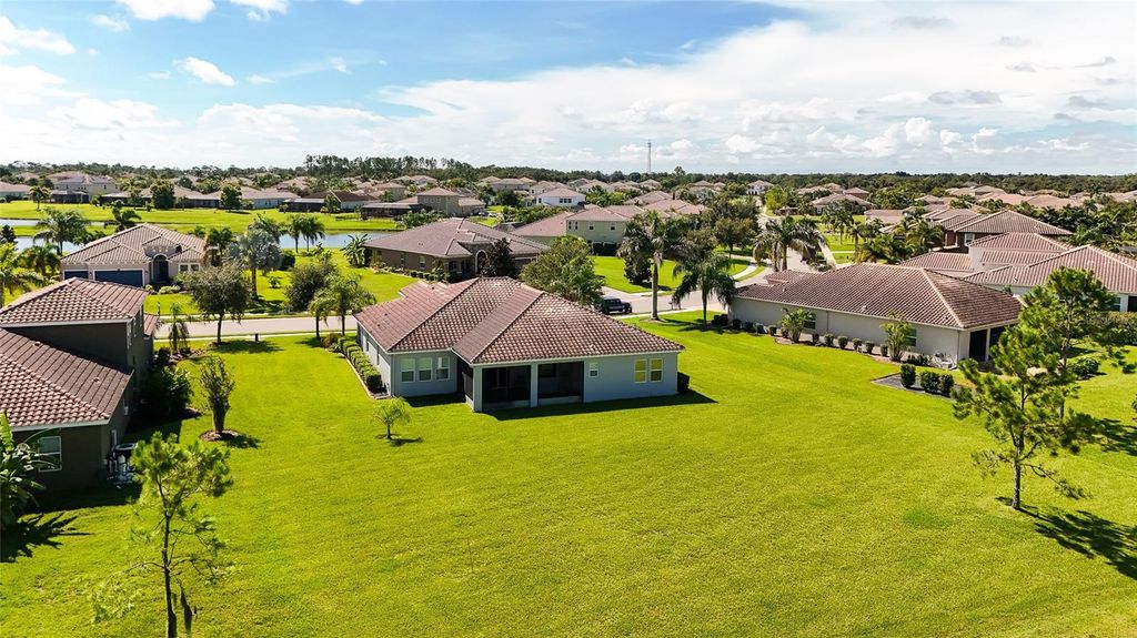 Image 51 of property listing at 16607 2ND AVENUE E, Bradenton, FL 34212
