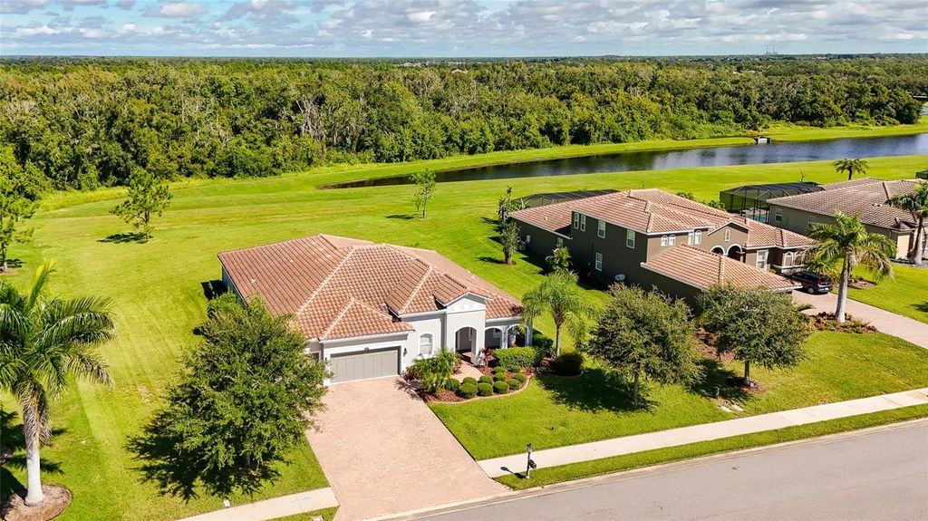 Image 54 of property listing at 16607 2ND AVENUE E, Bradenton, FL 34212