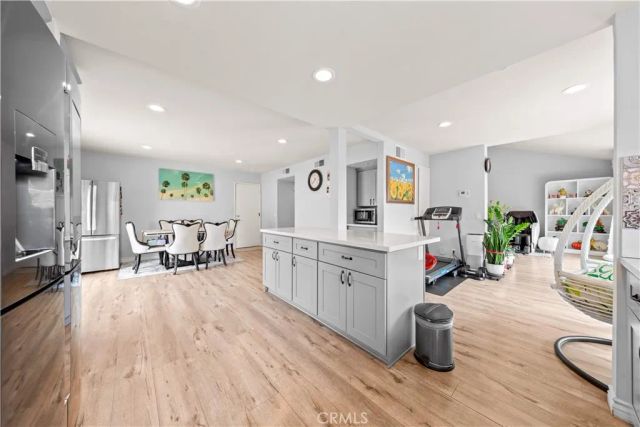 8226 Henshaw, Buena Park, CA 90621