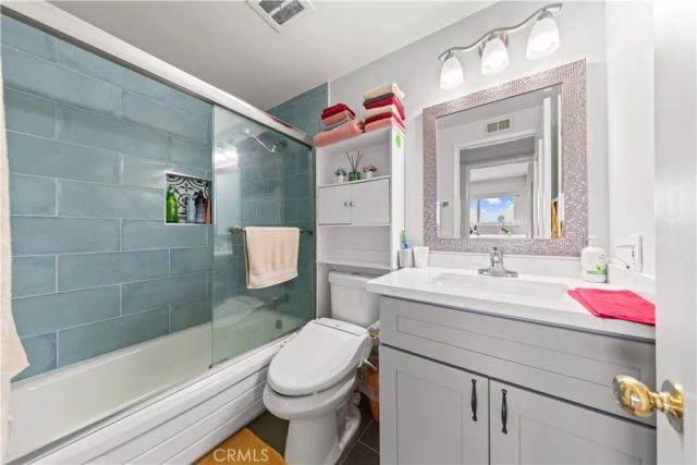 8226 Henshaw, Buena Park, CA 90621
