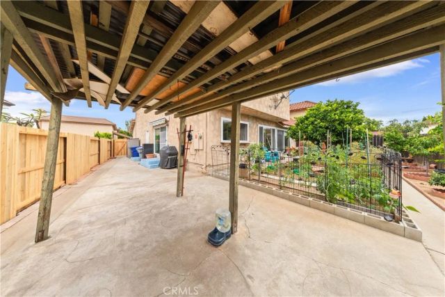8226 Henshaw, Buena Park, CA 90621