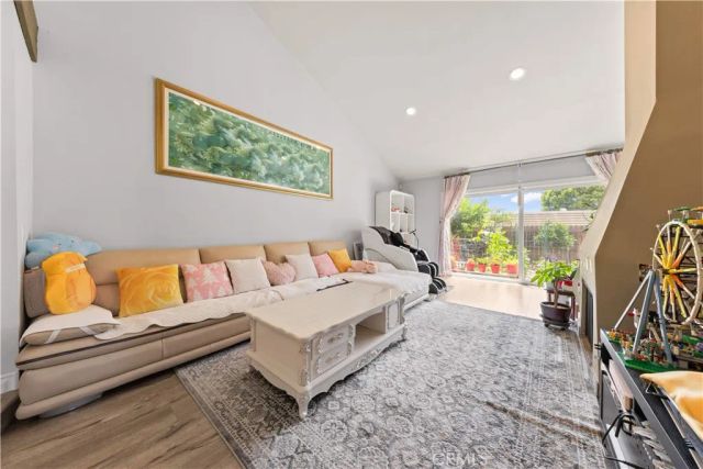 8226 Henshaw, Buena Park, CA 90621