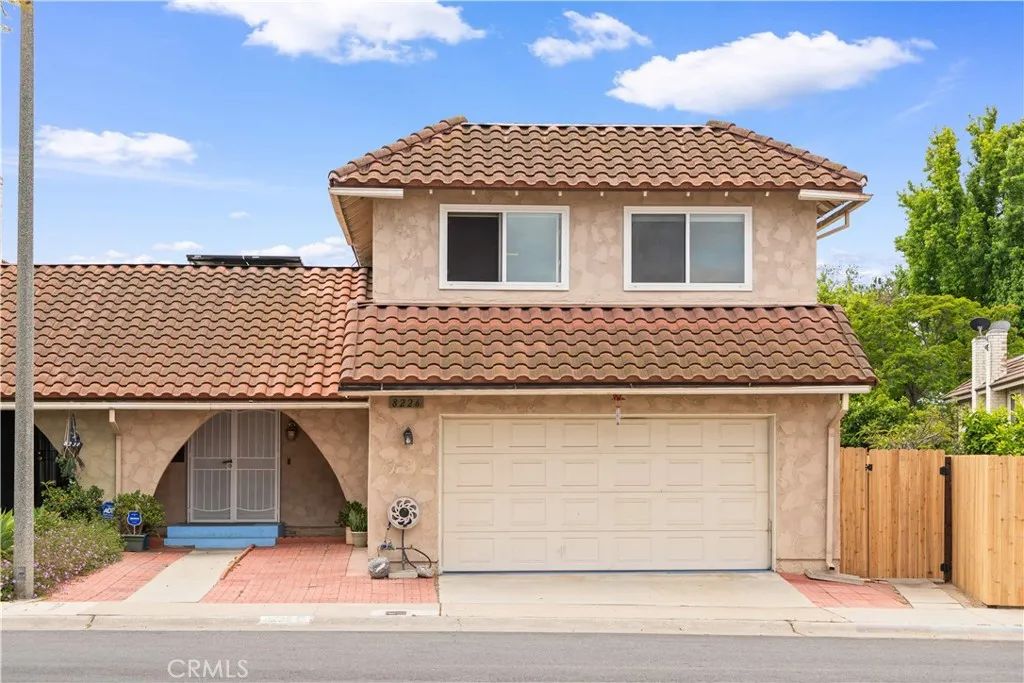 8226 Henshaw, Buena Park, CA 90621