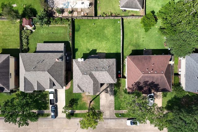 16422 Elmwood Point Lane, Sugar Land, TX 77498