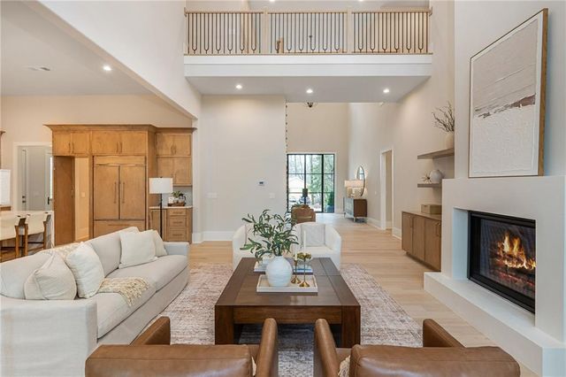 205 Shady Grove Lane, Alpharetta, GA 30009