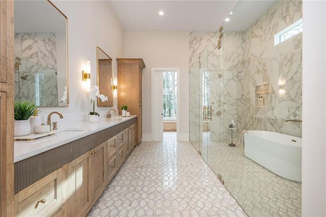 205 Shady Grove Lane, Alpharetta, GA 30009