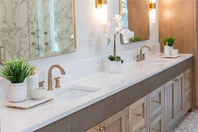 205 Shady Grove Lane, Alpharetta, GA 30009