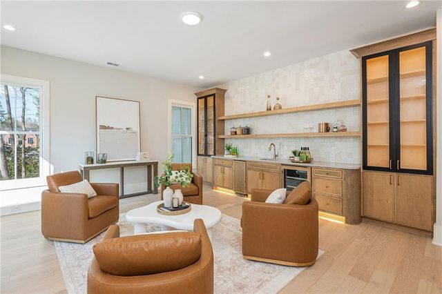 205 Shady Grove Lane, Alpharetta, GA 30009