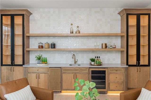 205 Shady Grove Lane, Alpharetta, GA 30009