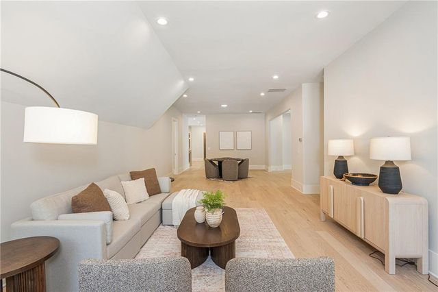 205 Shady Grove Lane, Alpharetta, GA 30009