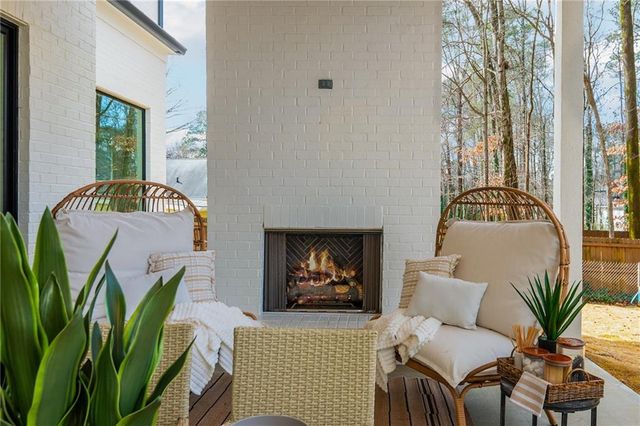 205 Shady Grove Lane, Alpharetta, GA 30009