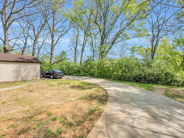 629 Templewood Ct, Nashville, TN 37214