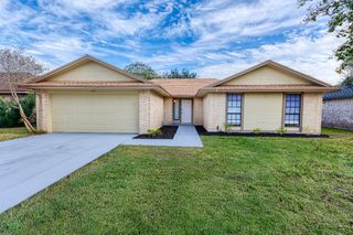 7017 Keystone Dr, Corpus Christi, TX 78413