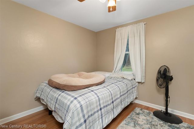 5763 Graves Street, Waterford, MI 48327