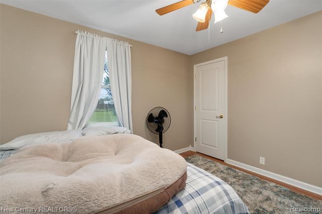 5763 Graves Street, Waterford, MI 48327