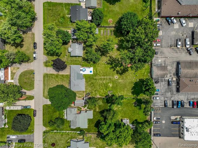 5763 Graves Street, Waterford, MI 48327