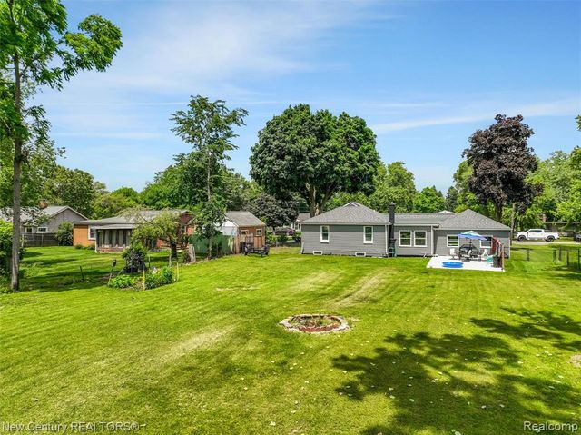 5763 Graves Street, Waterford, MI 48327