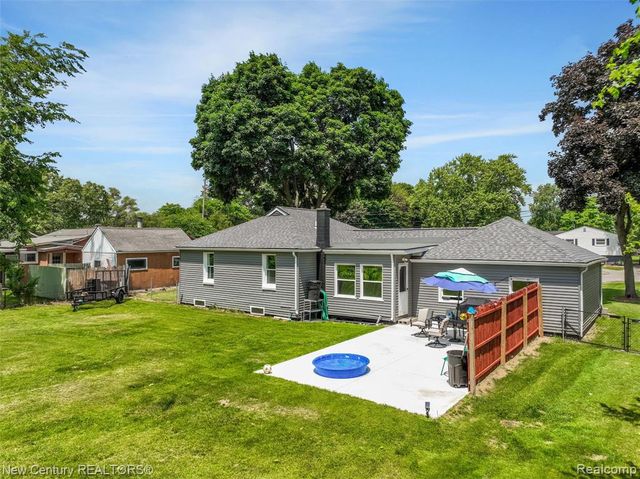 5763 Graves Street, Waterford, MI 48327