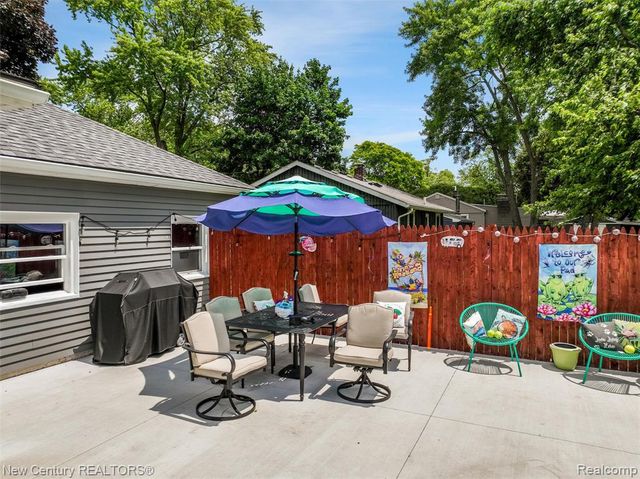 5763 Graves Street, Waterford, MI 48327