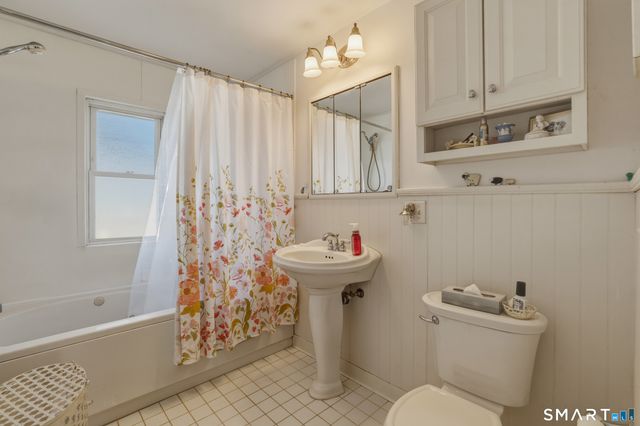 29 Wayland Avenue, Waterbury, CT 06708