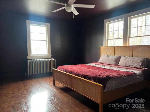 74 Linden Avenue, Asheville, NC 28801