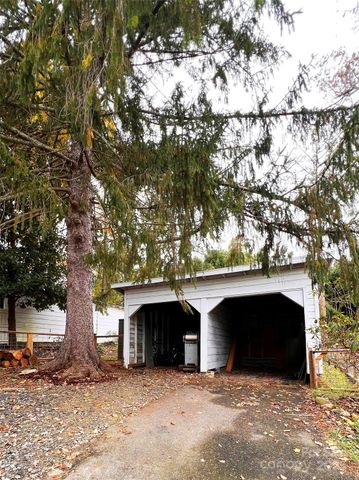 74 Linden Avenue, Asheville, NC 28801