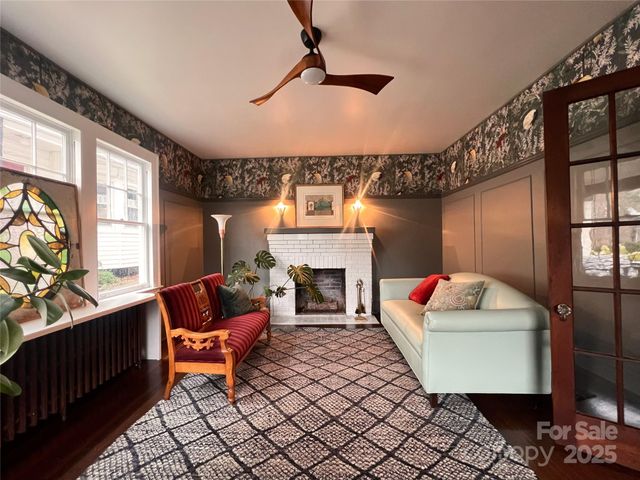 74 Linden Avenue, Asheville, NC 28801