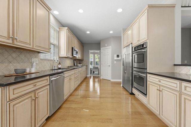 5820 Triplett Square, New Albany, OH 43054