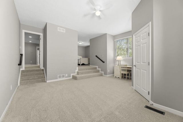 5820 Triplett Square, New Albany, OH 43054