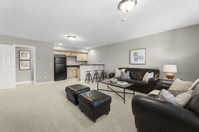 5820 Triplett Square, New Albany, OH 43054