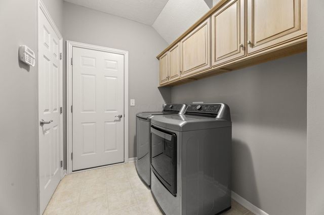 5820 Triplett Square, New Albany, OH 43054
