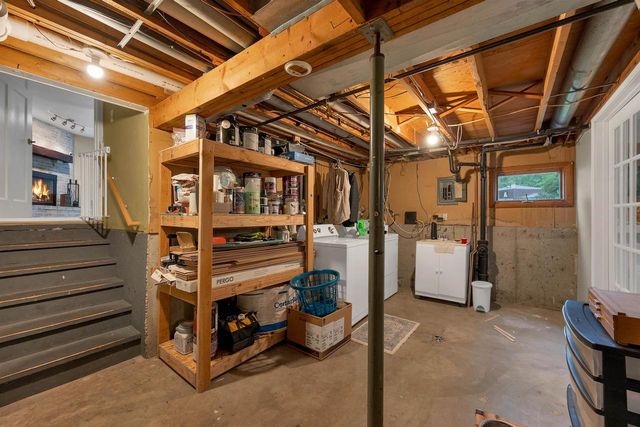 158 WINCHESTER WAY, Green Bay, WI 54302
