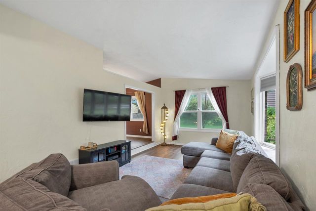 158 WINCHESTER WAY, Green Bay, WI 54302