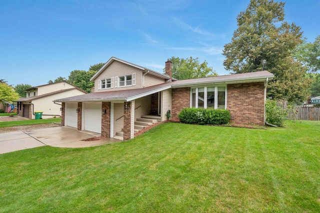158 WINCHESTER WAY, Green Bay, WI 54302