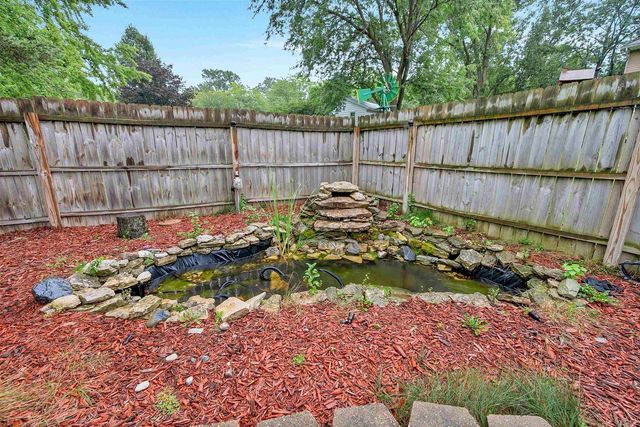 158 WINCHESTER WAY, Green Bay, WI 54302