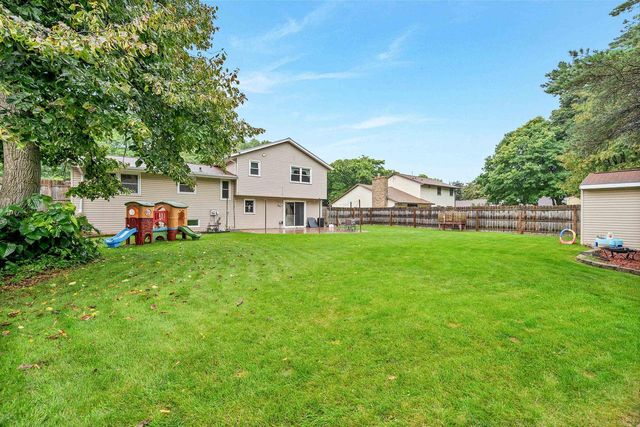 158 WINCHESTER WAY, Green Bay, WI 54302