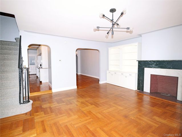 30-17 36th Street SFR, Astoria, NY 11103