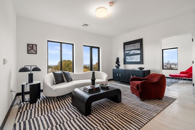 600 Broadway 411, Everett, MA 02149