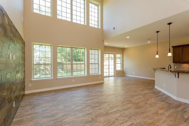 8403 Oak Knot Ct, Spring, TX 77389