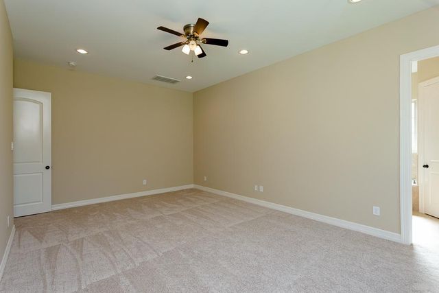 8403 Oak Knot Ct, Spring, TX 77389