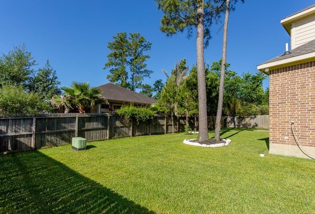 8403 Oak Knot Ct, Spring, TX 77389