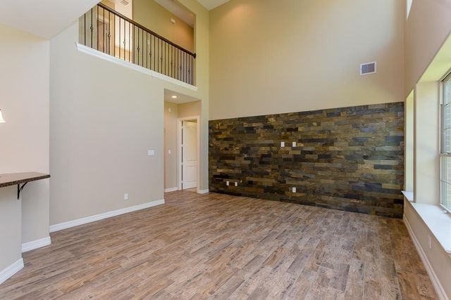 8403 Oak Knot Ct, Spring, TX 77389