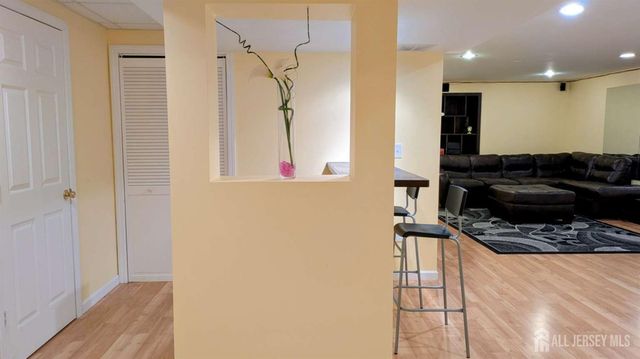 10 Okeson Street, Plainsboro, NJ 08536