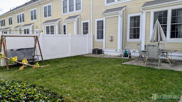 10 Okeson Street, Plainsboro, NJ 08536