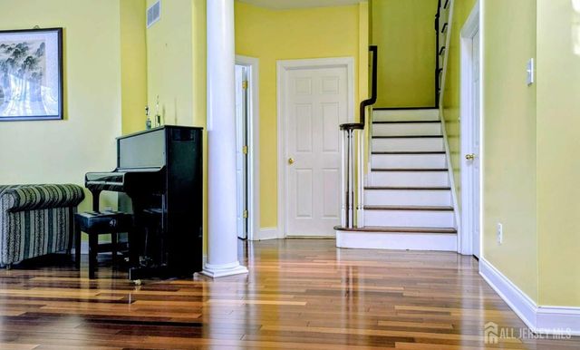 10 Okeson Street, Plainsboro, NJ 08536