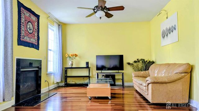 10 Okeson Street, Plainsboro, NJ 08536