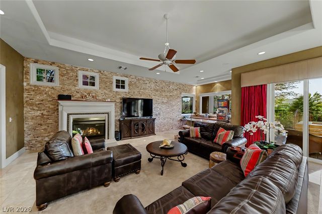 32 Via Siena Place, Henderson, NV 89011